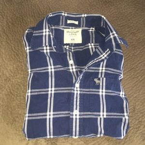 A&F Men’s Button Down
